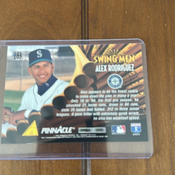 95 pinnacle swingmen card - Picture 2 of 2
